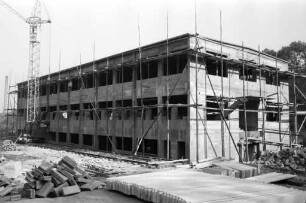 Neubau der Pianofabrik C. Bechstein im Industriegelände Killisfeld.