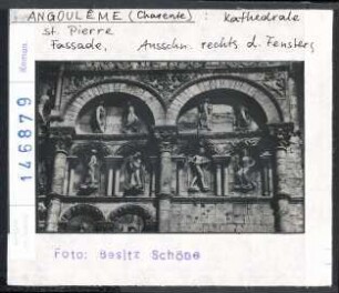 Angoulême, Kathedrale: Westfassade, rechts des Fensters