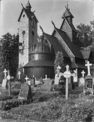 Karpacz. Stabkirche Wang mit Friedhof
