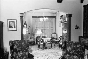 Bukarest: Haus Bazzanella, Blick vom Wohnzimmer ins Esszimmer