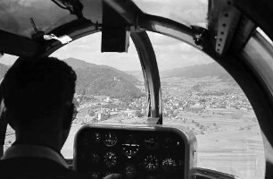 Freiburg i. Br. aus der Luft, Persil-Hubschrauber, aus der Kanzel Richtung Waldkirch