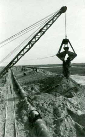 Deichbau Leybucht - Norden, Deutschland, 1928-1929, 1944-1950