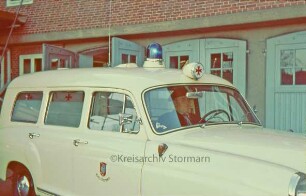 Garagen: Krankenwagen