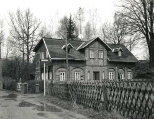 Ebersbach-Neugersdorf, Spreegasse 1. Wohnhaus (1886/1900)