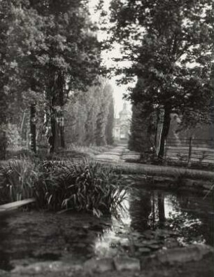 Schlosspark Meuselwitz, Durchblick zur Orangerie