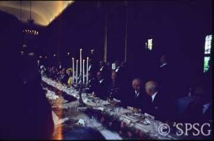 Berlin, Schloss Charlottenburg, Staatsbesuch von Queen Elizabeth II. von England, Lunch in der Alten Galerie, R. 120.