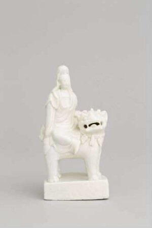 Guanyin 觀音 auf Löwe