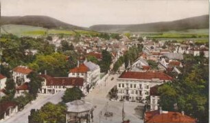 Brunnenplatz mit Brunnenstraße (Panorama)