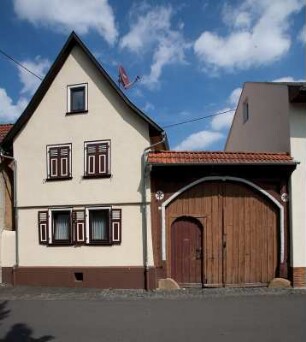 Pohlheim, Am Kirchgarten 2