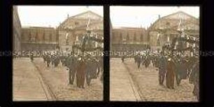 Vorbeimarsch verschiedener deutscher Schützengruppen, Max-Joseph-Platz, München