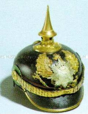 Helm für Offiziere der Infanterie, Anhalt
