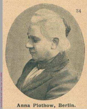 Porträt von Anna Plothow