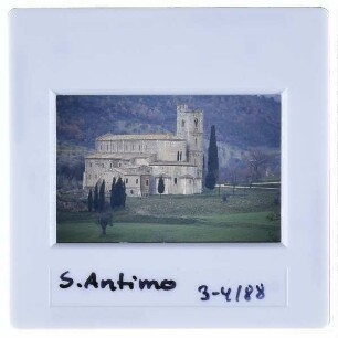 Castelnuovo dell'Abate, S. Antimo