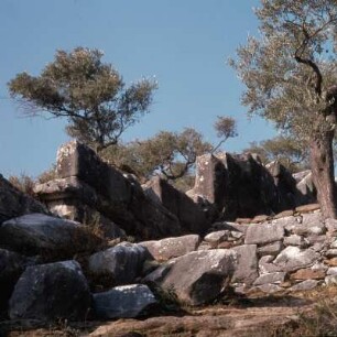 Thasos (antike Stadt), archaische Marmorquadermauer, 492, beim Parmenon-Tor