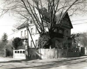 Radebeul, Hauptstraße 62. Wohnhaus (um 1900)