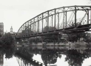 Weißenfels, Fußgängerbrücke : Weißenfels. Fußgänger- und Eisenbahnbrücke über die Saale