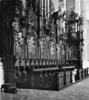 Westliches Chorgestühl : Westliches Chorgestühl. Holz,geschnitzt (1754/1766; M. Hörmann, J. M. Feichtmayr). Ottobeuren, Benediktinerabtei Ottobeuren, Klosterkirche Sankt Theodor Sankt Alexander