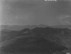 Gebirge : Blick vom Puerto de Pena Aguda, Campiña de Neila, Provincia de Burgos über ein Gebirge