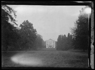 Schloss Huysse und Park nördlich Audenarde (= Oudenaarde, Bez. Oudenaarde, Belgien)