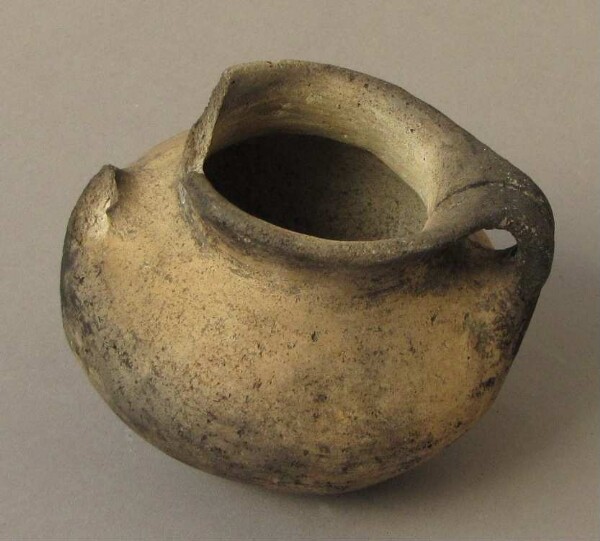 Clay vessel