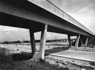 Überführung des Iffezheimer Wegs in km 655,066 (BW 62)