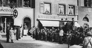 Eine Stadt steht kopf
