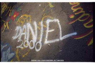 DANIEL 2000