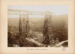 Kaiser-Wilhelm-Brücke, Müngsten: Errichtung der Gerüstpfeiler