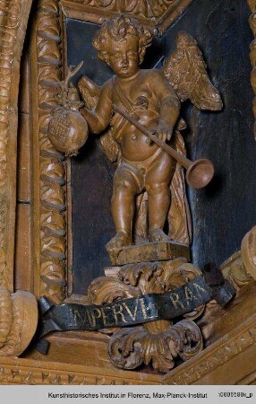 Putti als Allegorien der vier Elemente : Putto mit Fanfare und Granatapfel