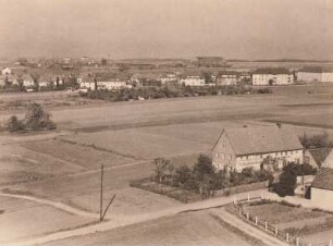Dresden-Hellerau. Blick vom Schulturm auf Klotzsche mit Flughafen