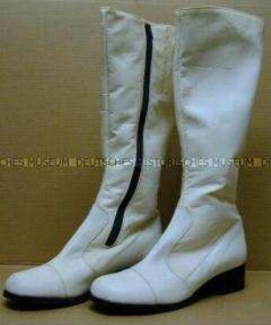 Stiefel für weibliche Mitglieder im "Zentralen Musikkorps" der FDJ
