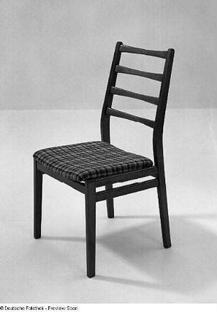 Stuhl mit gepolsterter Sitzfläche (Modell B 29)
