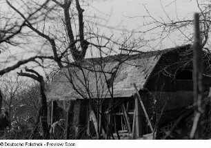 Zerstörtes Gartenhaus