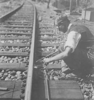 Gotthardbahn, Schweißbrenner : Technikgeschichte | Elektrotechnik | Verbrauch elektrischer Energien | Elektrisierung der Schweizerischen Bundesbahnen