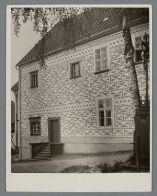 Stadt Schönberg. Altes Pfarrhaus mit Sgraffitomalereien