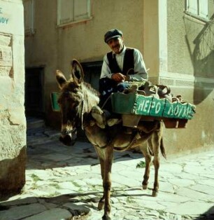 Syros. Ano Syra. Der Trinkwasserhändler