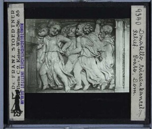 Prato, Dom, Außenkanzel : Außenkanzel, Relief (Ausschnitt), Tanzende Engel