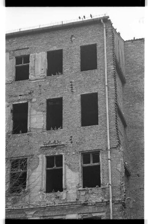Kleinbildnegativ: Zossener Straße, Ecke Baruther Straße, 1975
