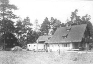 Schöna (Reinhardtsdorf-Schöna). Reuterhof (Betriebsferienheim Bauhof). Gartenansicht