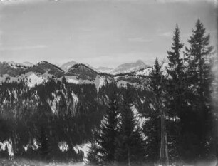 Kackenköpfe : Drei bewaldete Felsköpfe (1560m) in den Allgäuer Alpen.