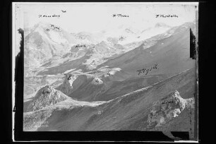 Piz Davo Lais, Piz Tasna und Piz Faschalba [= Grenzeckkopf] bei Scuol
