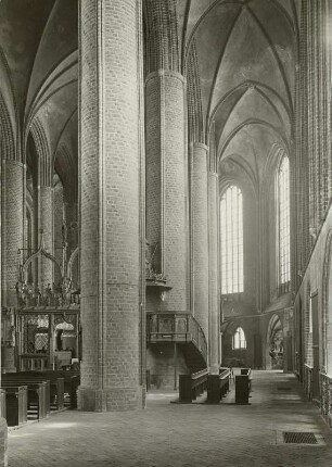 Evangelische Marienkirche. Inneres, südlicher Chorumgang, Möbius 1955