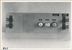 Einlagerungstelegrafie-Gerät, Vorderfront Tonrufumsetzer; Foto, 1953