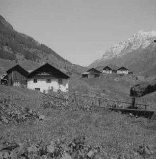 Sölden-Hochsölden. Blick auf Wohnhäuser