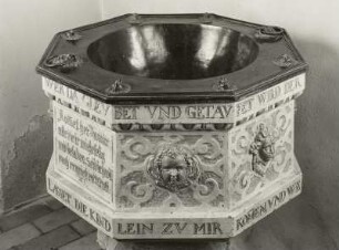 Taufstein, Rosenthal (Kreis Luckau)