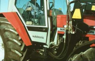 Fotografie: Traktor, Frontlader, Zubehör