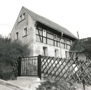 Schönberg (Kreis Glauchau), Hauptstraße 48. Häuslerhaus (um 1800)