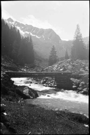 Steinach: Bach [mit provisorischer Holzbrücke]
