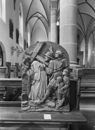 Simon von Kyrene hilft Christus beim Tragen des Kreuzes