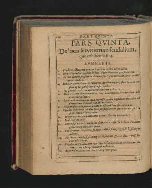 Pars Quinta. De loco servitiorum feudalium, quo exhibenda sint.